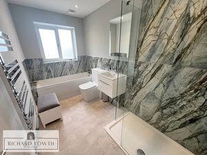 Bath/Shower/WC- click for photo gallery